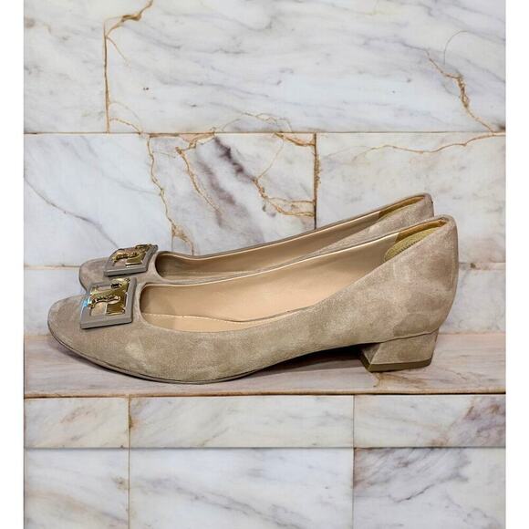 Tory Burch Tan Heels - Picture 1 of 7